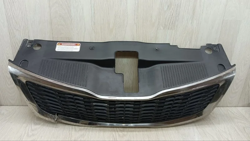 Решетка радиатора Kia Rio 863504Y100 3