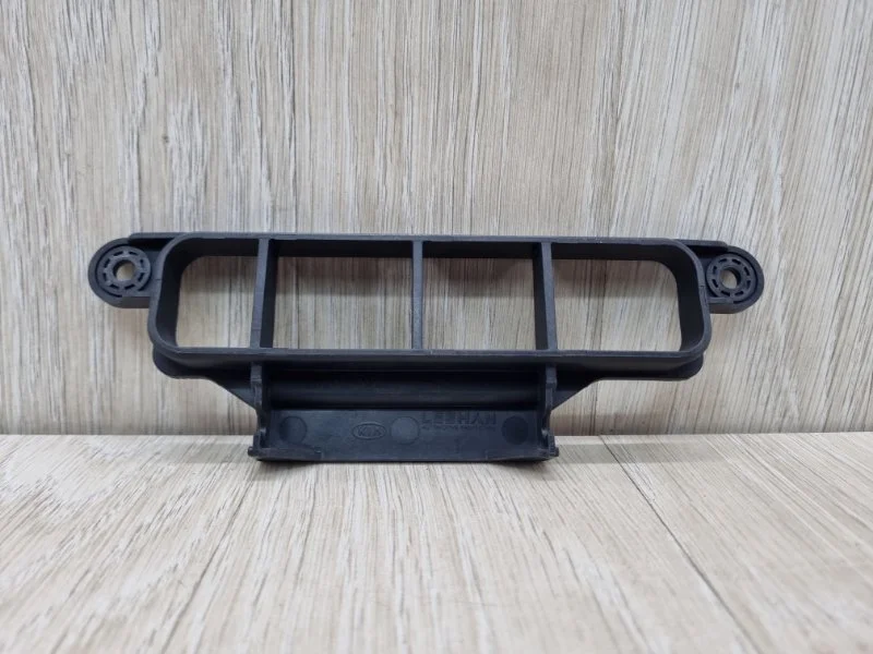 Воздухозаборник (наружный) Kia Rio 282134X000 3