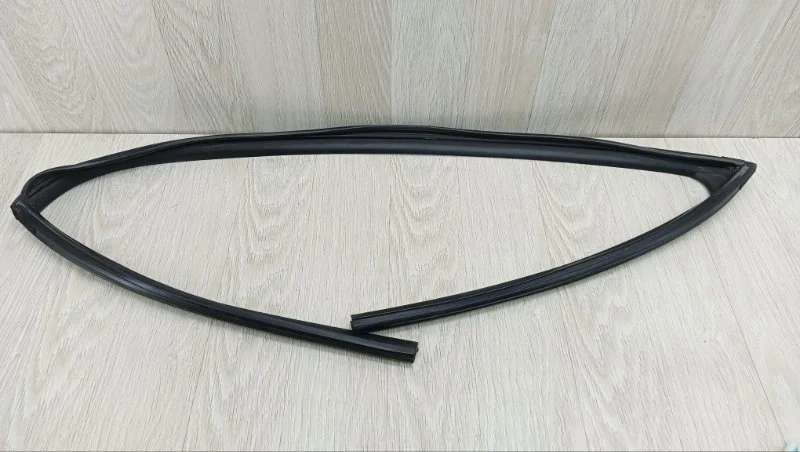 Уплотнитель стекла двери Kia Ceed 82530A2000 JD, передний левый