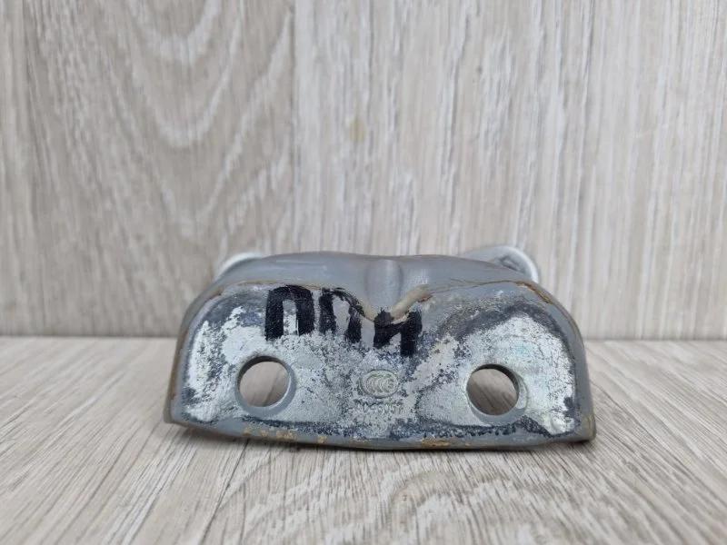 Петля двери Kia Ceed 794203K000 JD, передняя правая