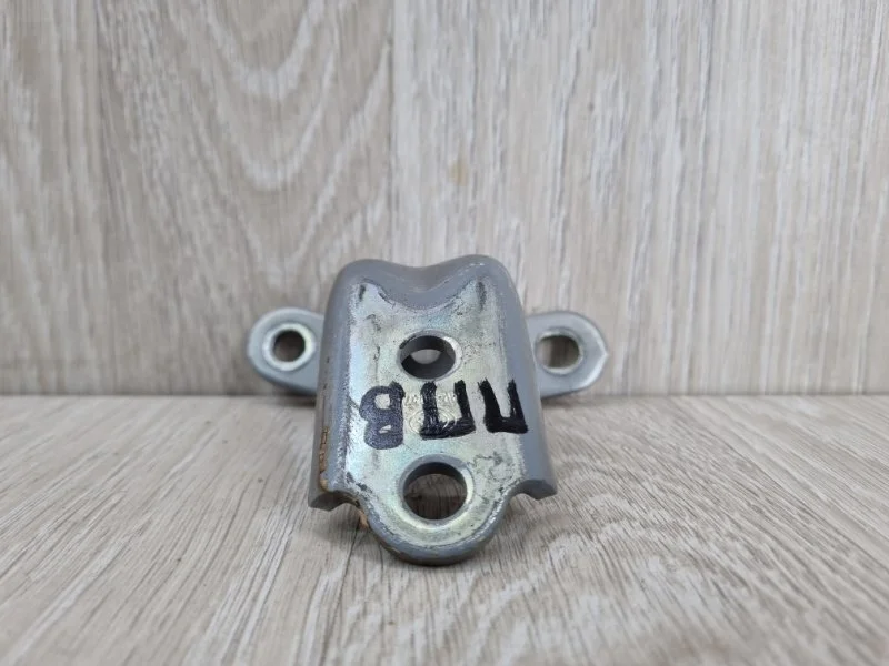 Петля двери Kia Ceed 793202E000 JD, передняя правая