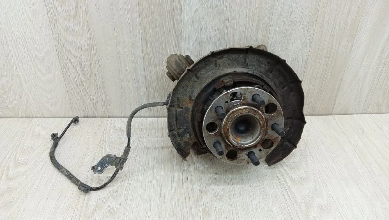 Кулак поворотный Kia Ceed 527101H500 ED, задний левый