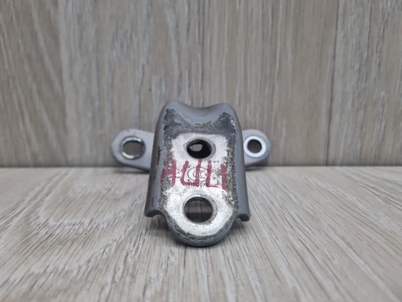 Петля двери Kia Ceed 793202H000 ED, передняя правая