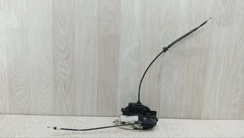 Замок двери Kia Ceed 814201H000 ED, задний правый