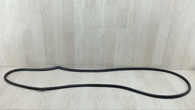 Уплотнитель двери Kia Ceed 82140A2000 JD, передний правый