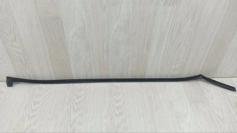 Уплотнитель стекла двери Kia Ceed 82530A2000 JD, передний левый