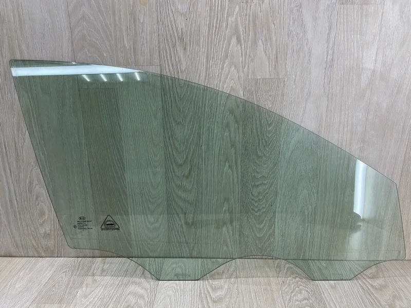 Стекло двери Kia Ceed 824211H020 ED, переднее правое