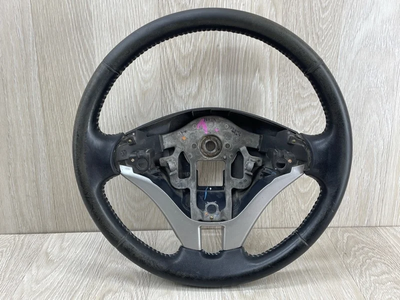 Рулевое колесо Mitsubishi L200 MR992556XA