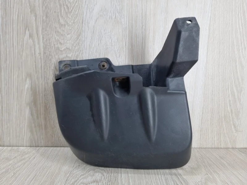 Брызговик Mitsubishi L200 MN117447, передний левый