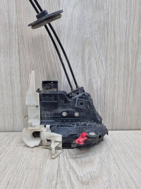 Замок двери Kia Cerato 81320A7021 YD, передний правый