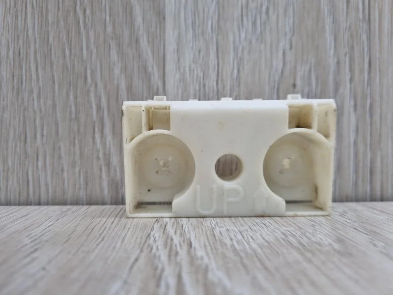 Кронштейн бампера Nissan X-Trail 62222JG000 T31, передний