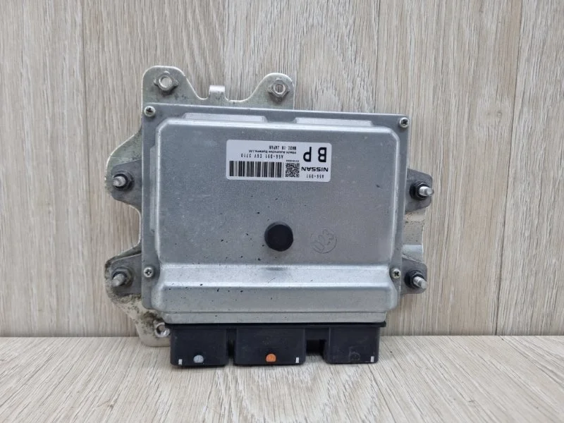 Блок управления двигателем Nissan X-Trail 23710JU01A T31