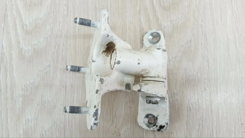 Петля двери MERCEDES-BENZ GLS-Class 2015-2020 A1667200437 X166, передняя правая