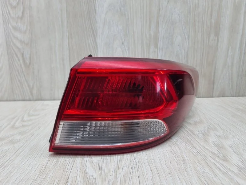 Фонарь наружный Kia Rio 92402H0001 4 FB, задний правый