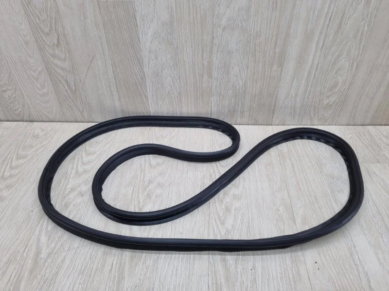 Уплотнитель проема багажника Kia Rio 87321H0000 4 FB, задний