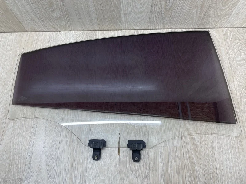 Стекло двери Kia Rio 83420H0000 4 FB, заднее правое