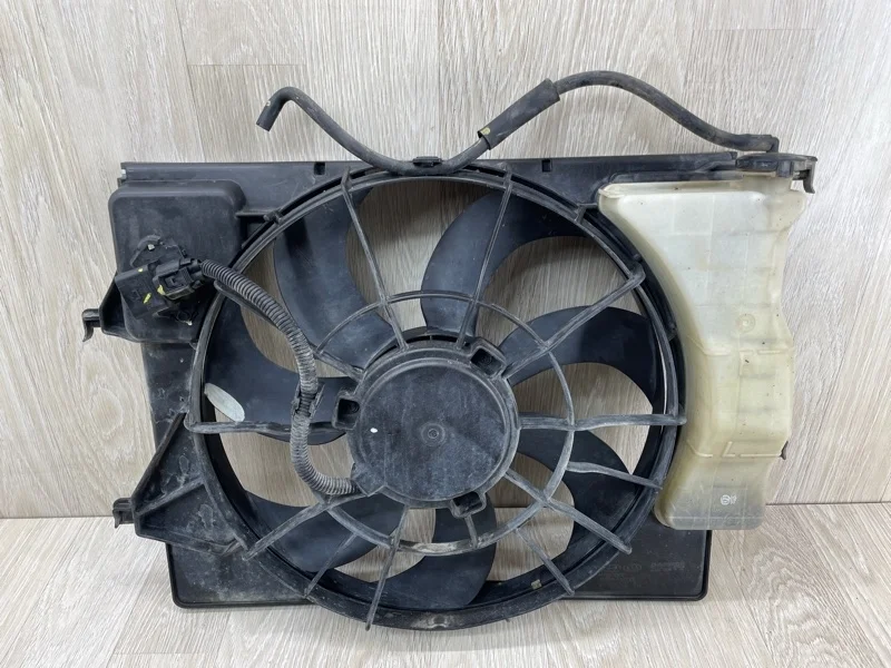 Диффузор радиатора Kia Rio 25380H8000 4 FB