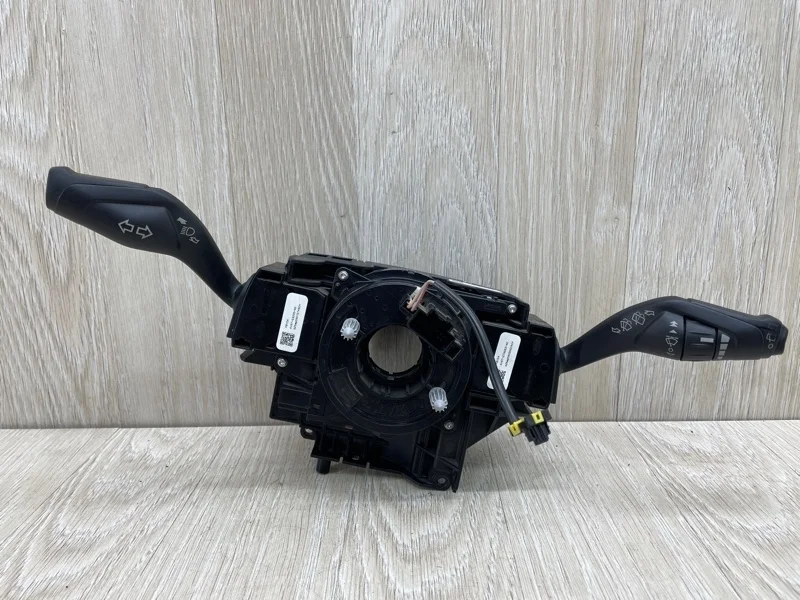 Блок подрулевых переключателей Ford Focus 1768432 3