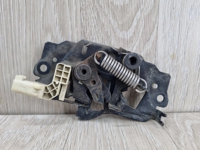 Замок капота Ford Focus 1808504 3