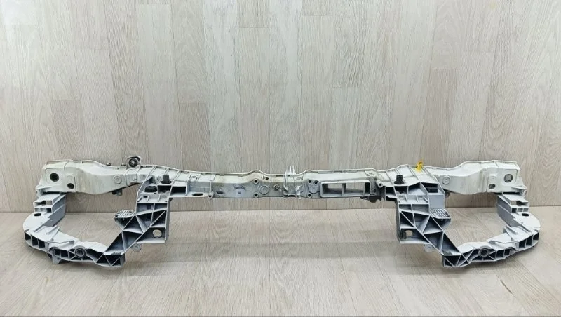 Панель передняя (телевизор) Ford Focus 1845674 3