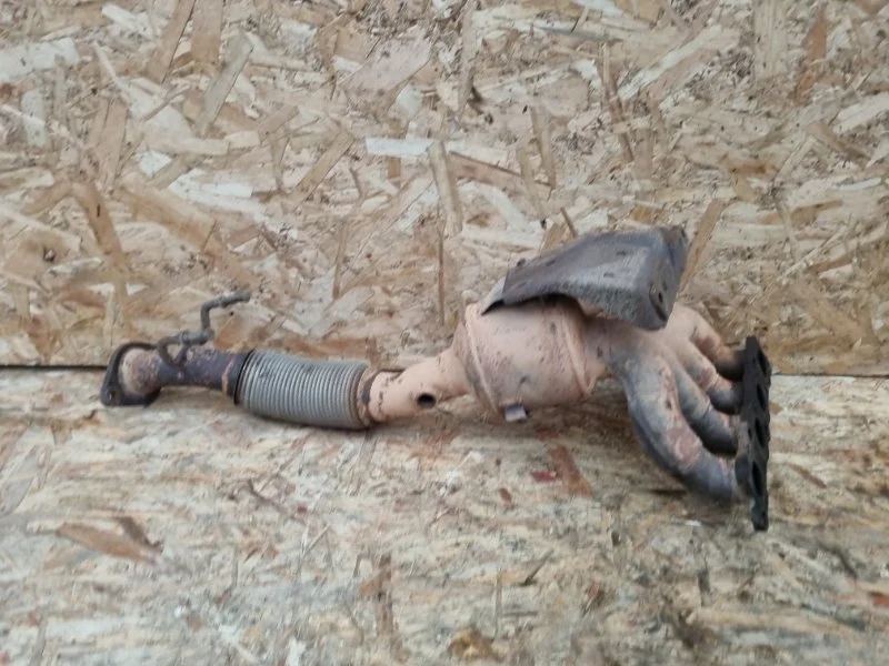 Коллектор выпускной Ford Focus 1908917 3