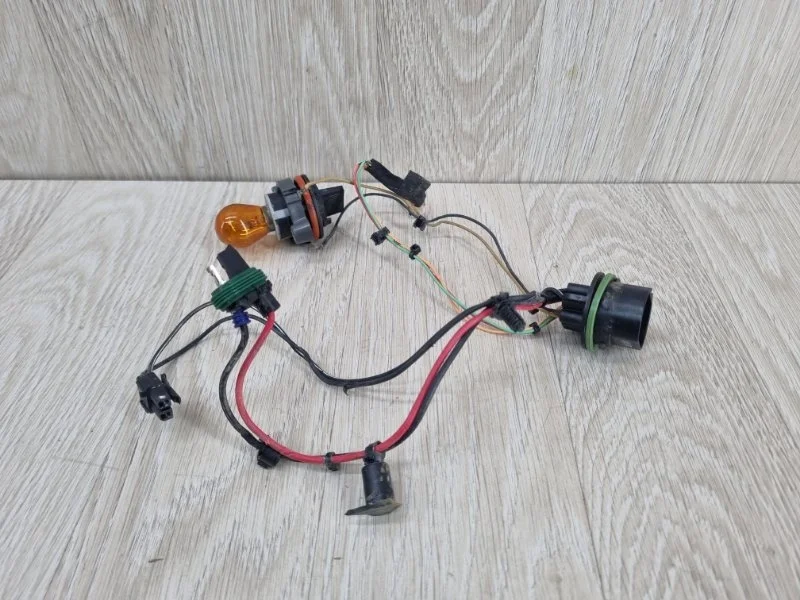 Проводка фары Hyundai Solaris 921014L000 1, передняя