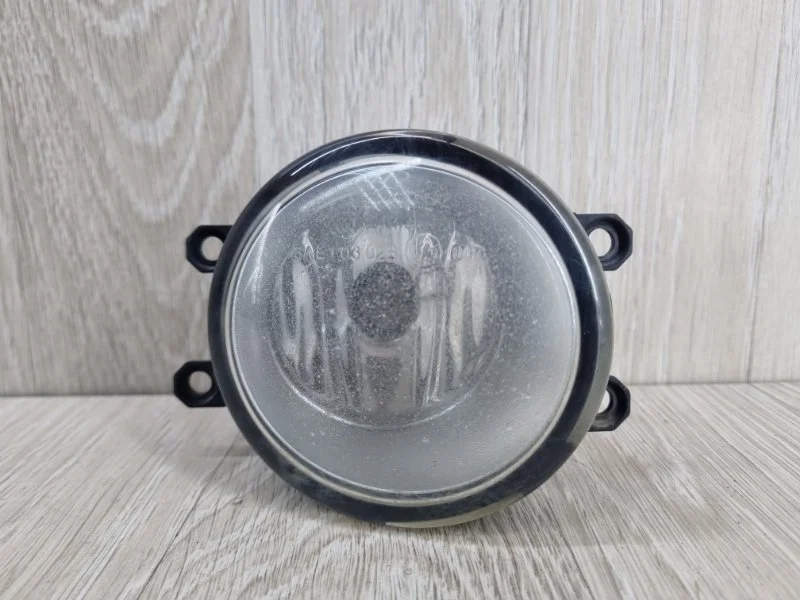 Фара противотуманная Toyota Auris 812100D041 E150, правая