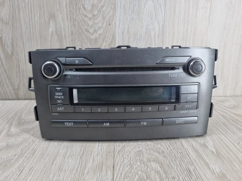 Магнитола Toyota Auris 8612002520 E150