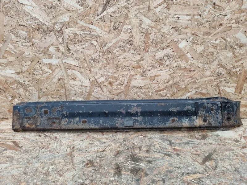 Усилитель бампера Toyota Auris 5217102080 E150, задний