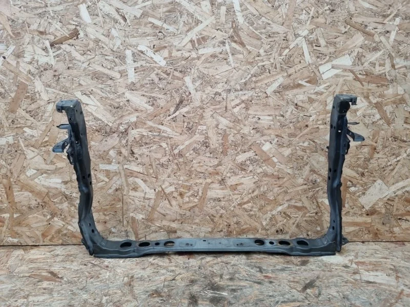 Панель передняя (телевизор) Toyota Auris 5320102901 E150