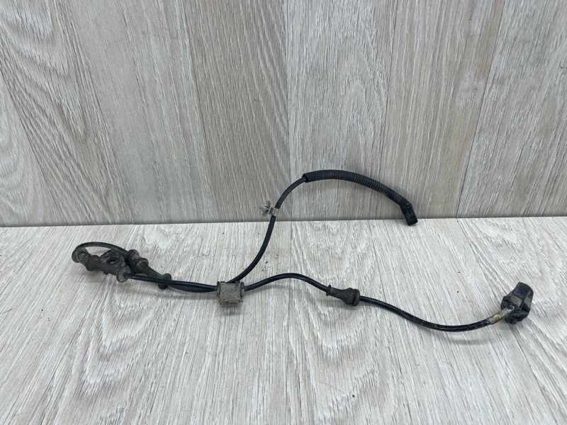 Датчик ABS Kia Rio 956701R000 3, передний левый