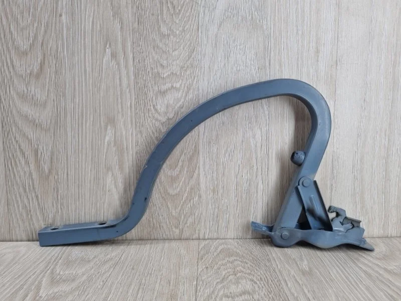 Петля крышки багажника Kia Rio 792204Y000 3, правая