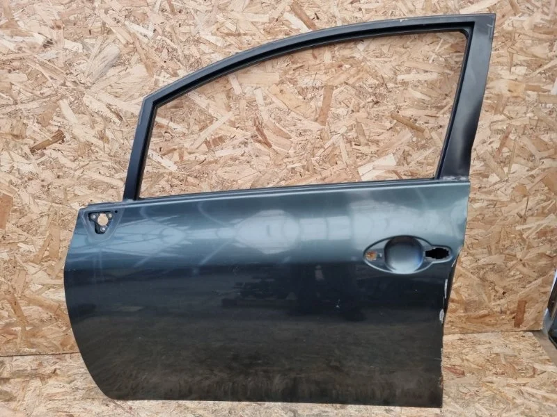 Дверь Toyota Auris 6700202260 E150, передняя левая