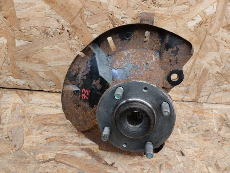 Кулак поворотный Hyundai Solaris 517160U000 1, передний правый