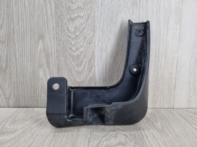 Брызговик Kia Rio 868324Y000 3, передний правый