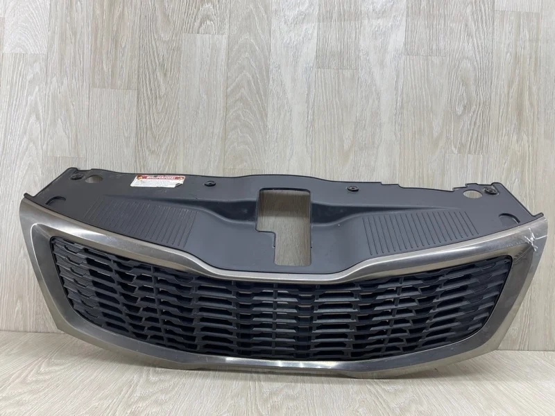 Решетка радиатора Kia Rio 863504Y100 3