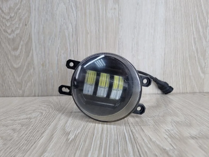 Фара противотуманная Toyota Corolla 812100D041 E150, правая