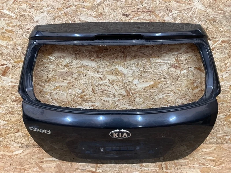 Крышка багажника Kia Ceed 737001H000 ED
