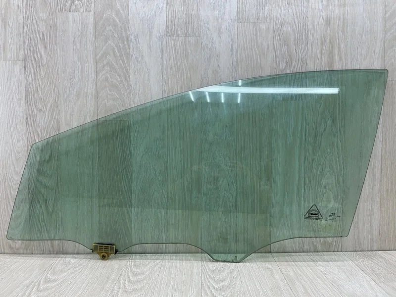 Стекло двери Kia Ceed 82410A2010 JD, переднее левое