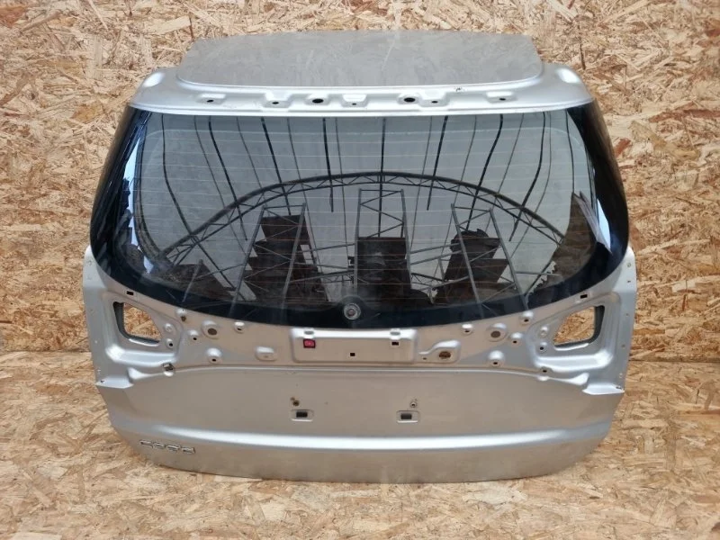 Крышка багажника Kia Ceed 73700A2200 JD