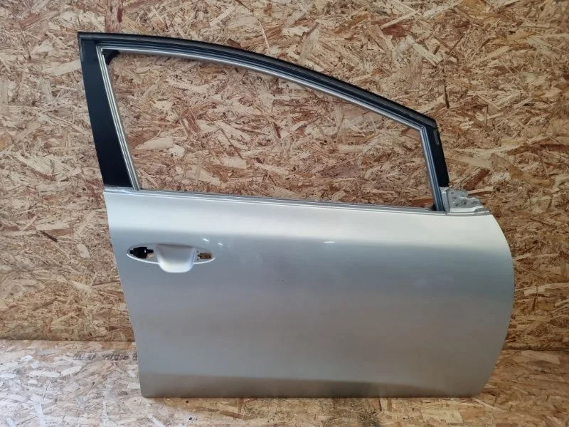 Дверь Kia Ceed 76004A2000 JD, передняя правая