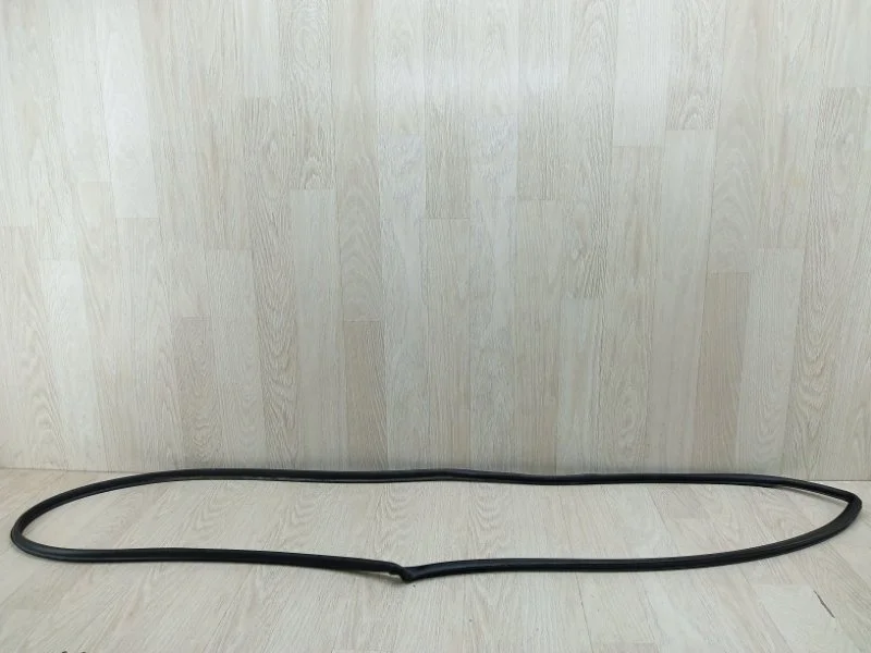 Уплотнитель двери Kia Ceed 82140A2000 JD, передний правый