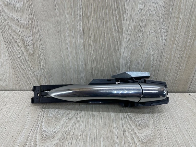 Ручка двери наружная Nissan Patrol 806111LA1A Y62, задняя левая