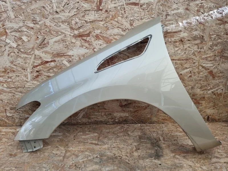 Крыло Nissan Patrol 631011LB0A Y62, переднее левое