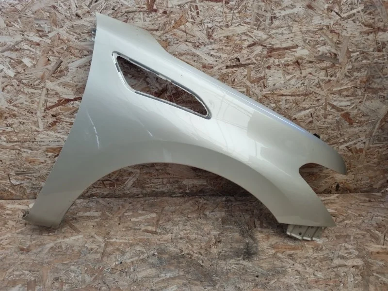 Крыло Nissan Patrol 631001LB0A Y62, переднее правое