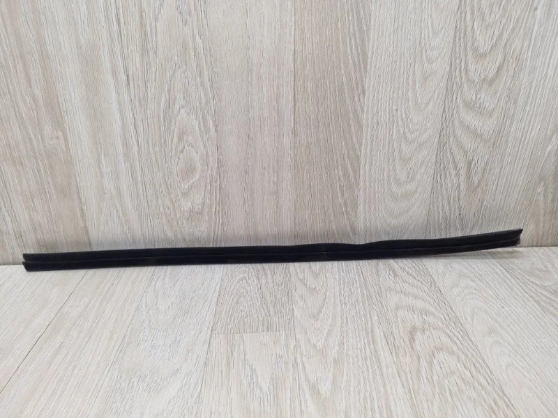 Уплотнитель стекла двери (бархотка внутренняя) Hyundai Solaris 83231H5000 2, задний левый