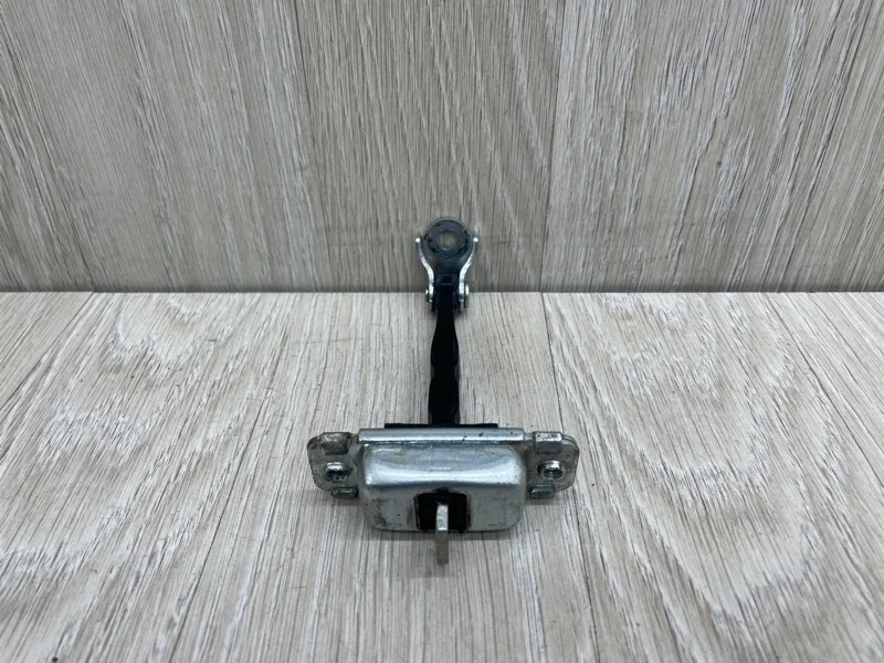 Ограничитель двери Hyundai Solaris 79390H5000 2, передний правый