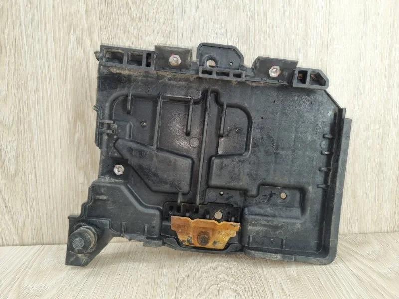 Площадка аккумулятора Hyundai Solaris 37150H5000 2