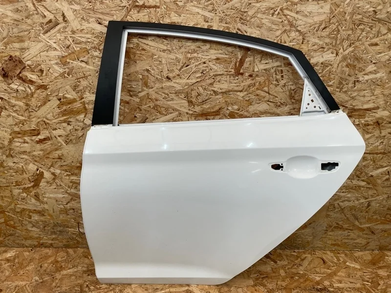 Дверь Hyundai Solaris 77003H5000 2, задняя левая
