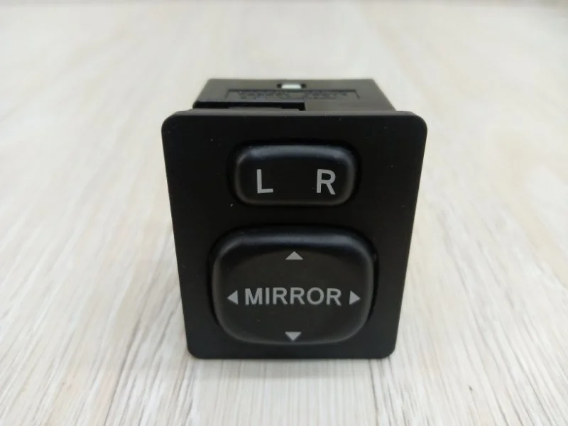 Блок управления зеркалами Toyota Auris 848700F010 E150